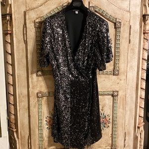 Deep v neck sequence party dress